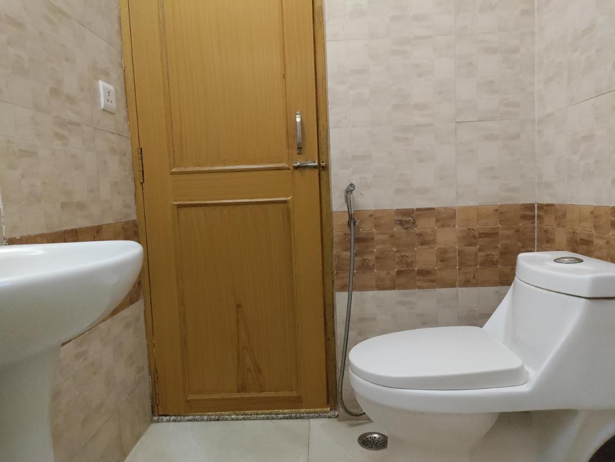 Tulip Palm Hotel Jaipur Bagian luar foto